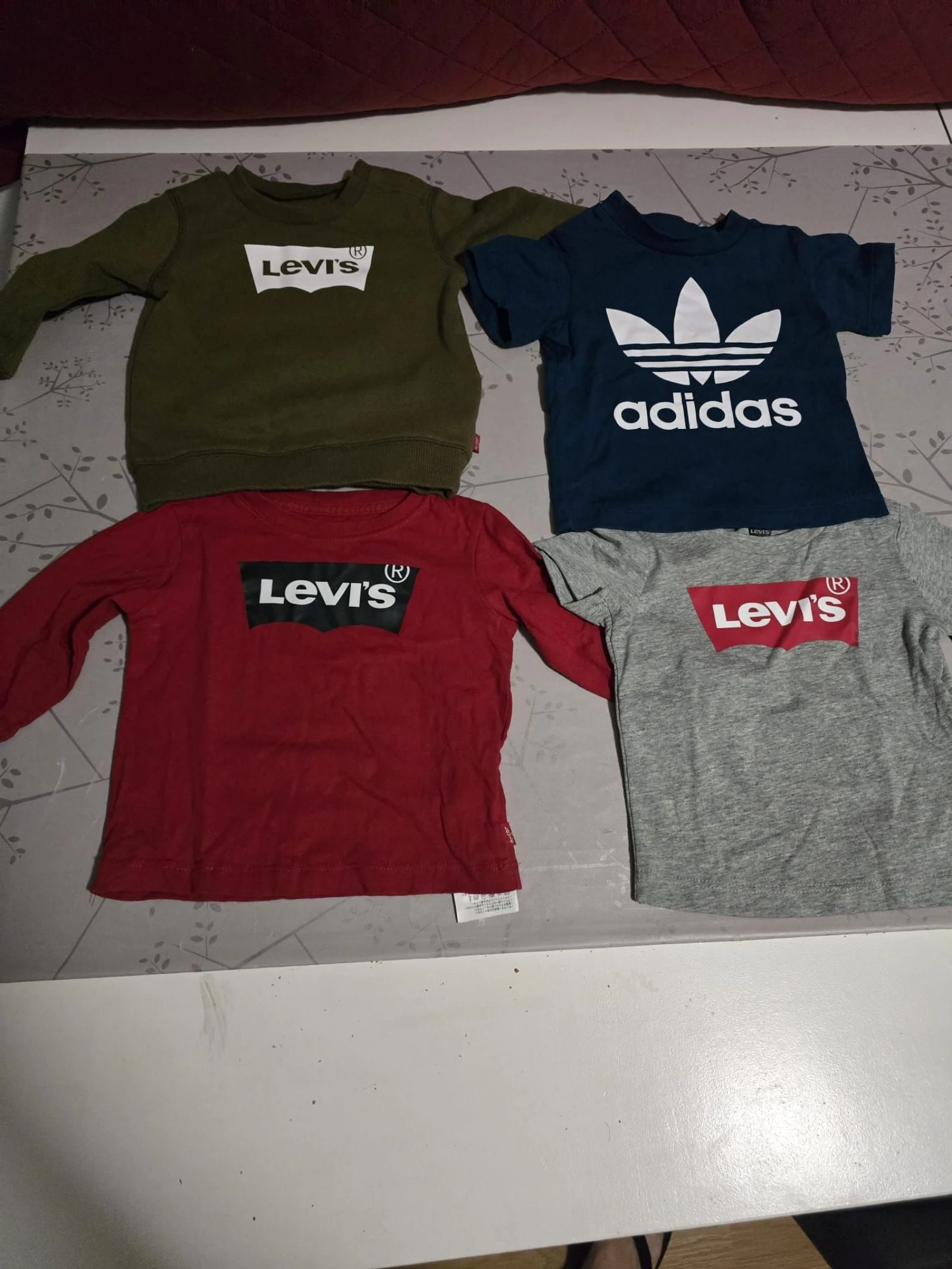Pack camisetas y sudaderas 9-12 meses